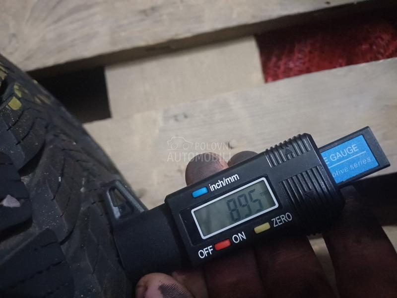 Ostalo 215/65 R16 Zimska