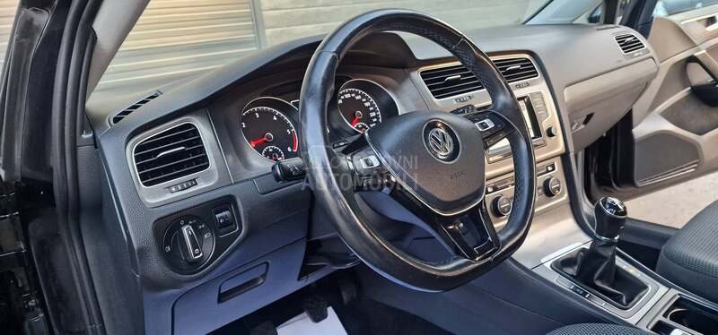 Volkswagen Golf 7 1.6 TDI HIGHLINE