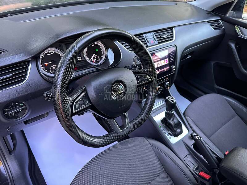 Škoda Octavia R E Z E R V I S A N