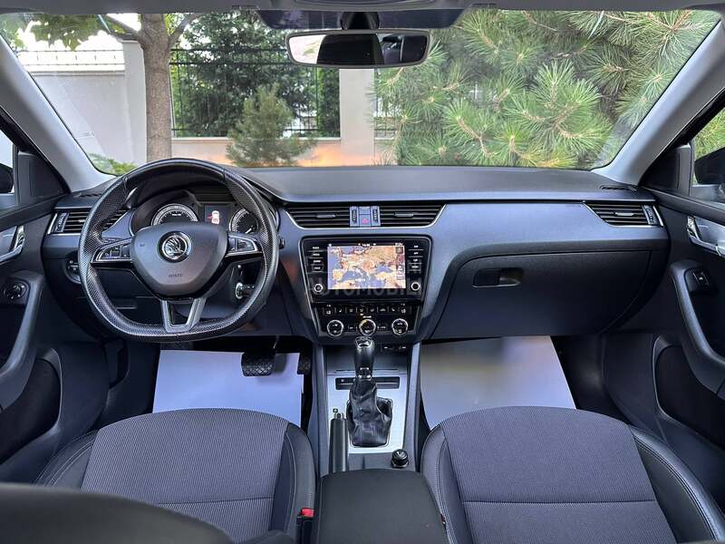 Škoda Octavia R E Z E R V I S A N