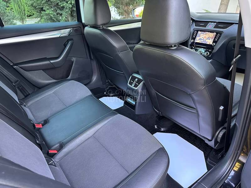 Škoda Octavia R E Z E R V I S A N