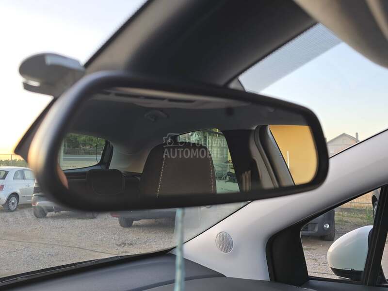 Opel Crossland X  1.2 B 120 YEARS OPEL