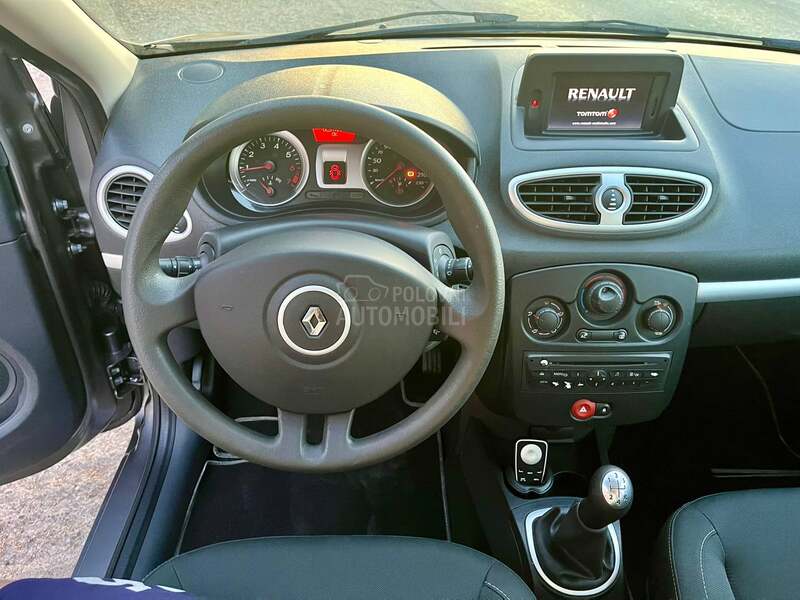 Renault Clio 1.2 B TomTom 0cuvan