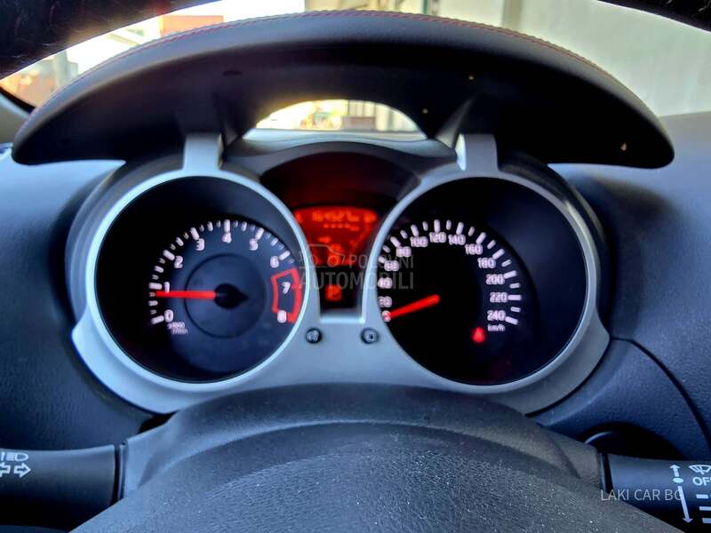 Nissan Juke AUTOM 1.6b