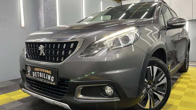 Peugeot 2008 Allure 1/1 n o v