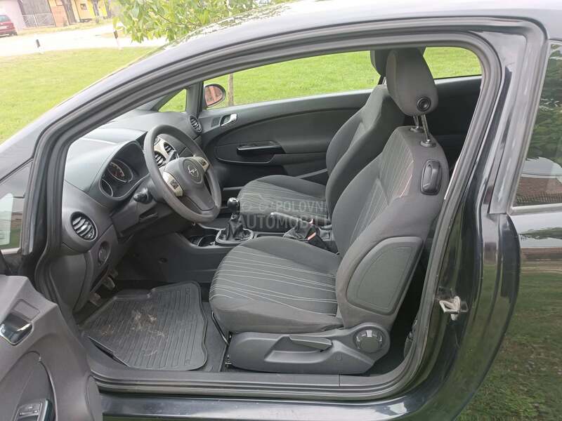 Opel Corsa D 