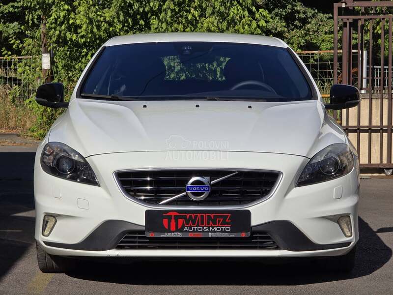Volvo V40 2.0d D4 R-Design CH