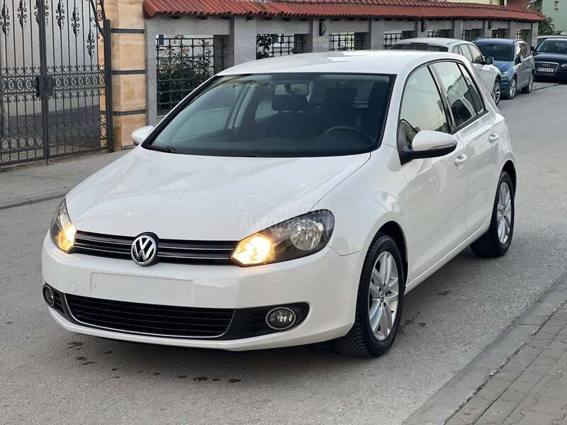 Volkswagen Golf 6 1.6 TDI HighLine