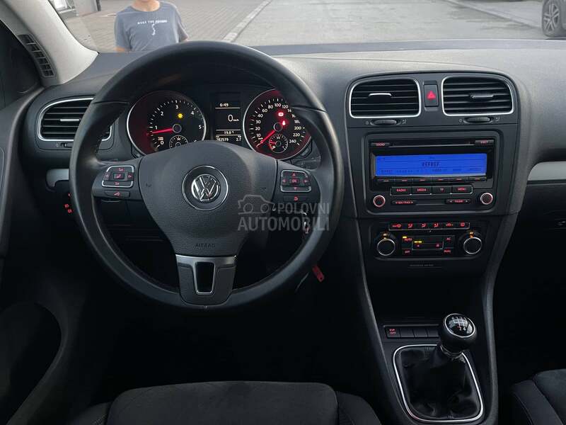 Volkswagen Golf 6 1.6 TDI HighLine