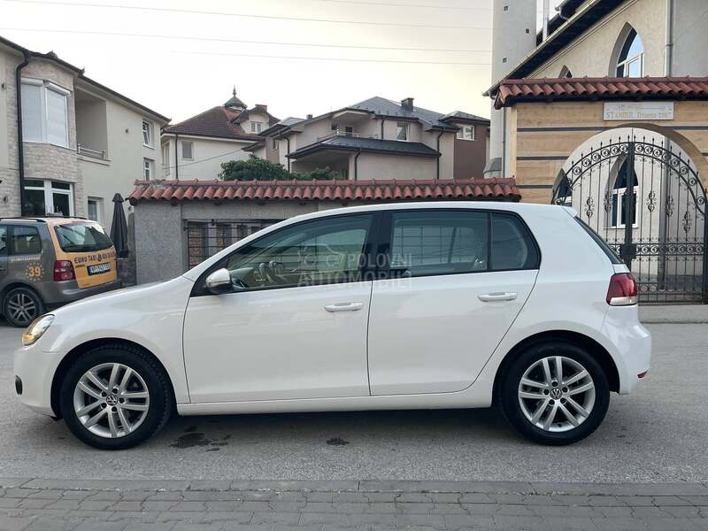 Volkswagen Golf 6 1.6 TDI HighLine
