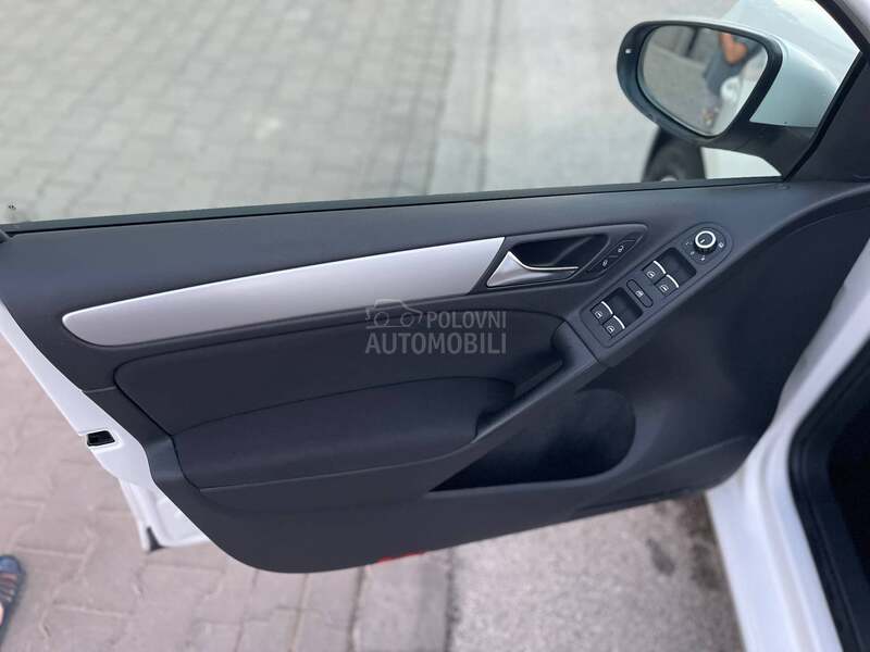 Volkswagen Golf 6 1.6 TDI HighLine