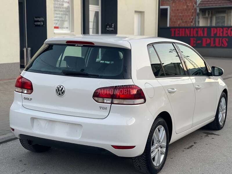 Volkswagen Golf 6 1.6 TDI HighLine
