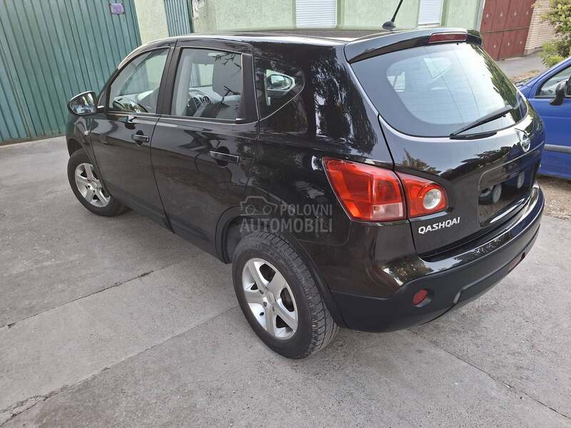 Nissan Qashqai 2.0 4x4..L.E.P