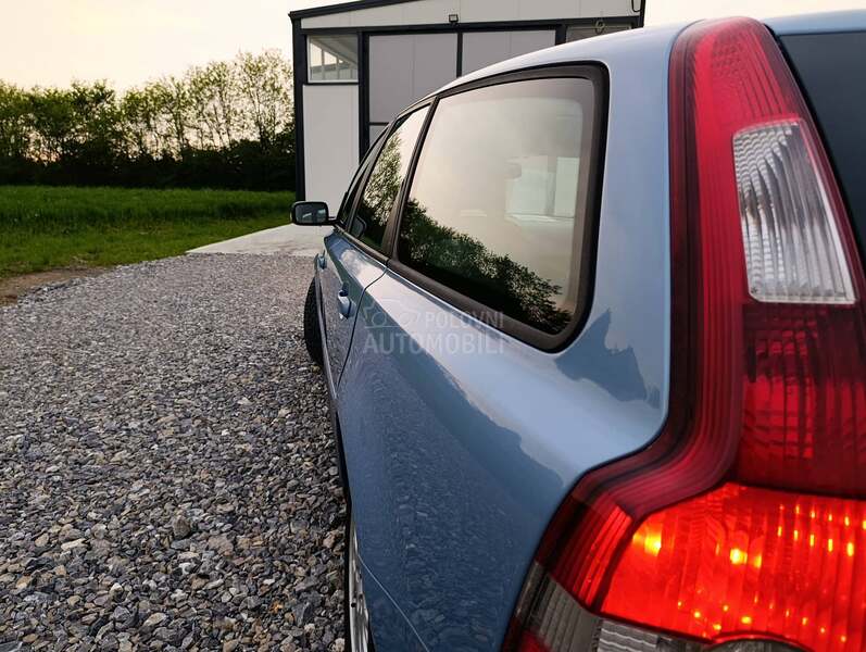 Volvo V50 2.0 exclusive