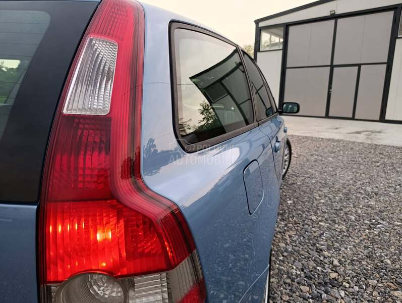Volvo V50 2.0 exclusive