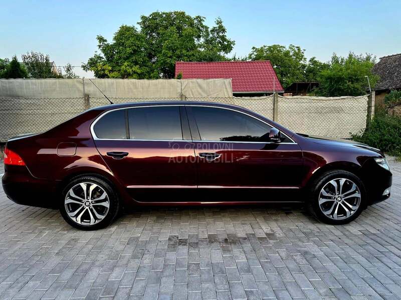 Škoda Superb 