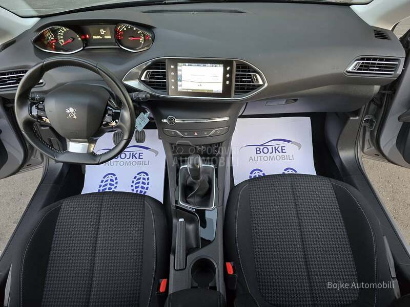 Peugeot 308 1.2b STYLE