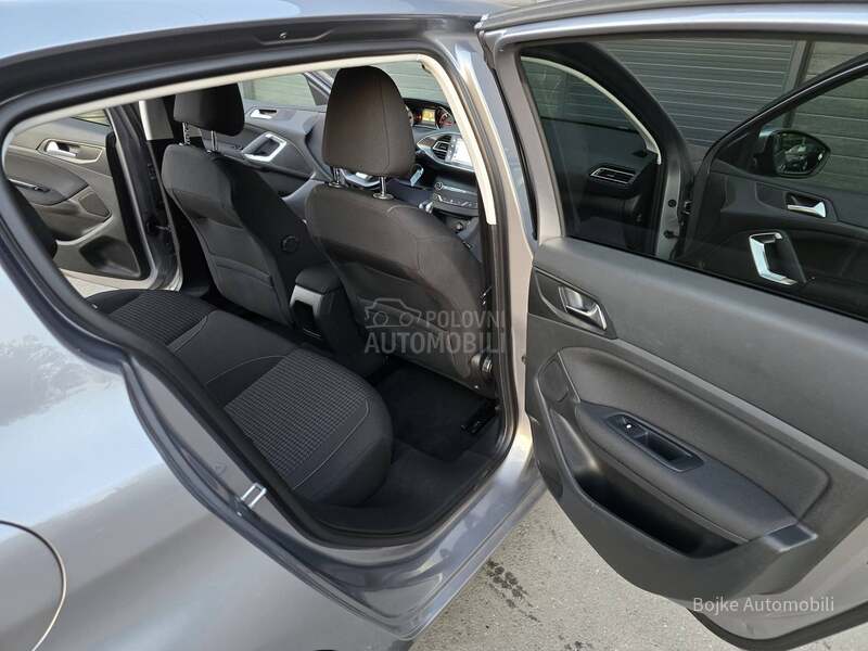 Peugeot 308 1.2b STYLE