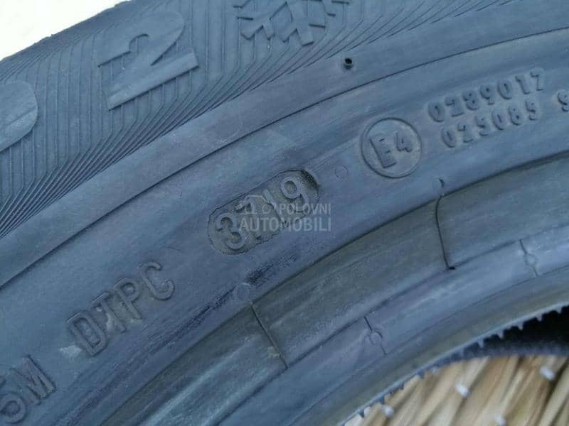 Semperit 215/65 R16 Zimska