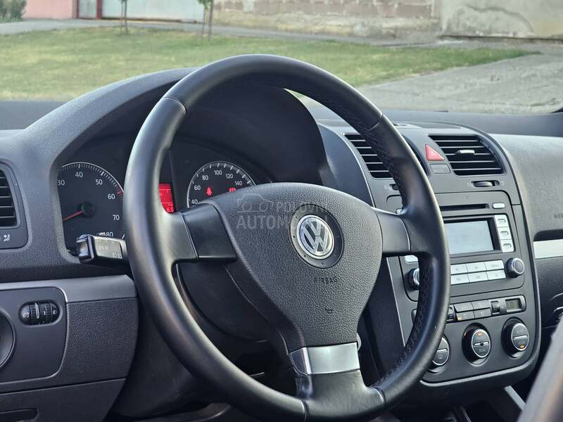 Volkswagen Golf 5 1.4