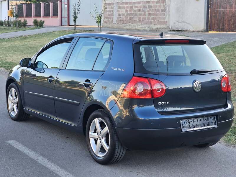 Volkswagen Golf 5 1.4