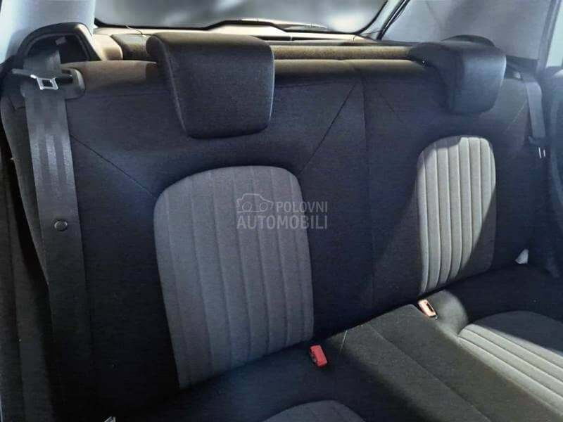 Fiat Grande Punto 1.3MJ N1 4SEDIŠTA