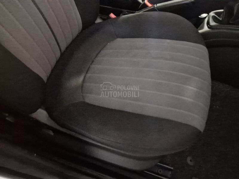 Fiat Grande Punto 1.3MJ N1 4SEDIŠTA