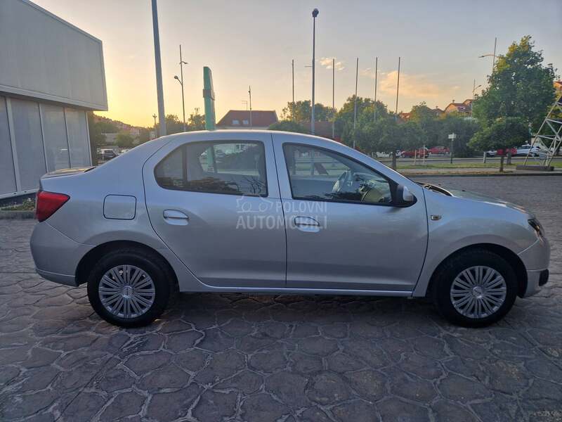 Dacia Logan 1.2 16V LAURETE
