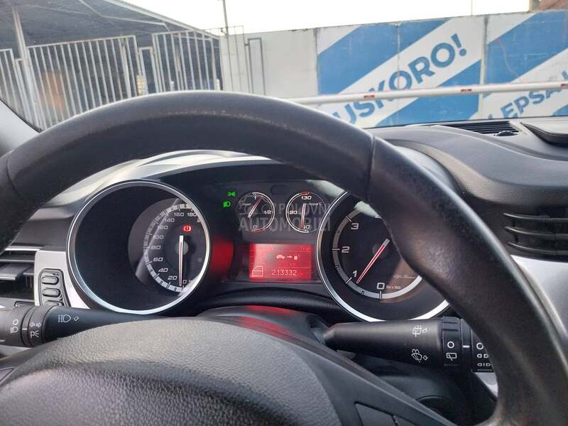 Alfa Romeo Giulietta 1.6 mjt
