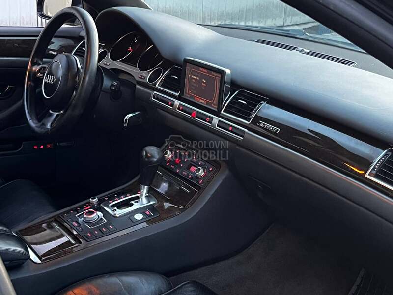 Audi A8 3.0TDi Quattro