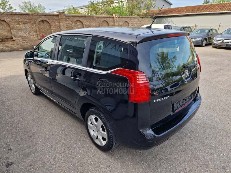 Peugeot 5008 7 sed N A V I