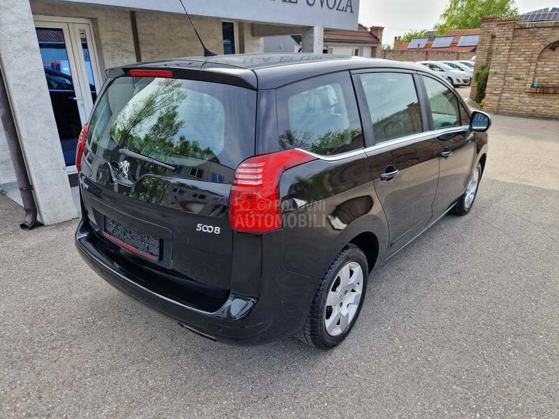 Peugeot 5008 7 sed N A V I