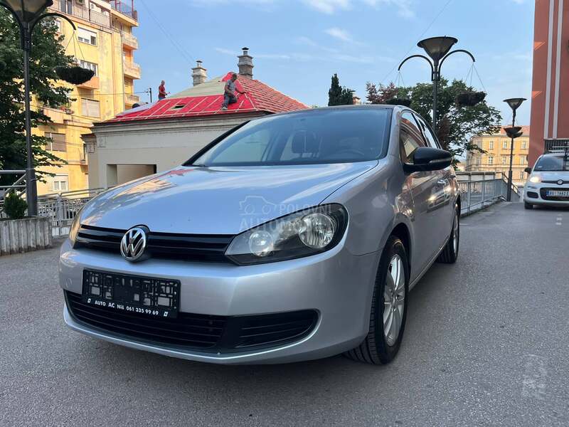 Volkswagen Golf 6 1.6 TDI COMFORTLINE