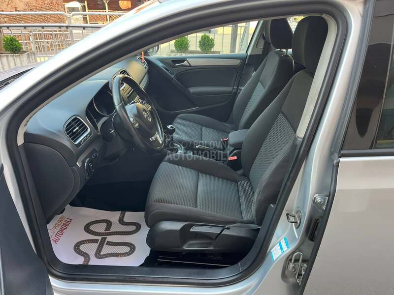 Volkswagen Golf 6 1.6 TDI COMFORTLINE