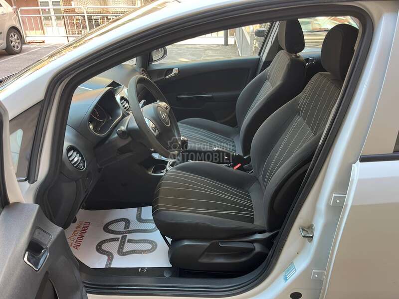 Opel Corsa D 1.2i ENJOY ŠWICA