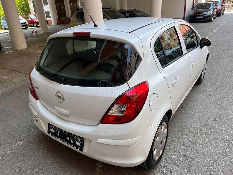 Opel Corsa D 1.2i ENJOY ŠWICA