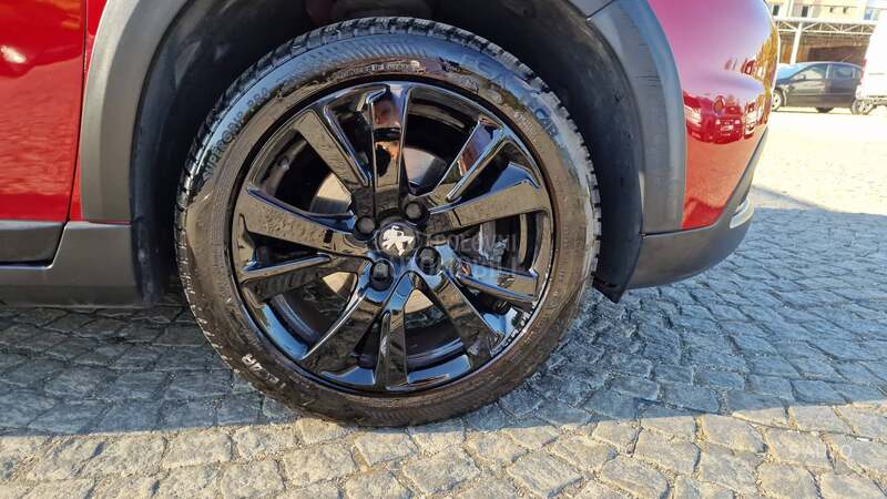 Peugeot 2008 GT-LINE/AUT0MATIC