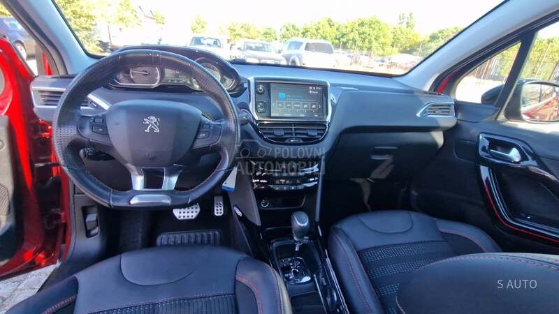 Peugeot 2008 GT-LINE/AUT0MATIC