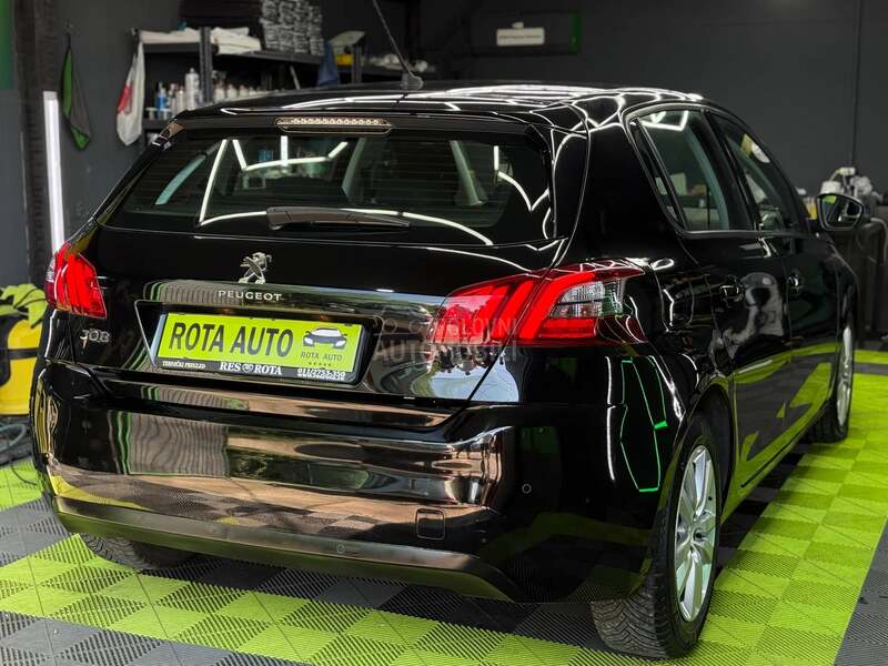 Peugeot 308 1.5HDI/Fabrič.Stanje