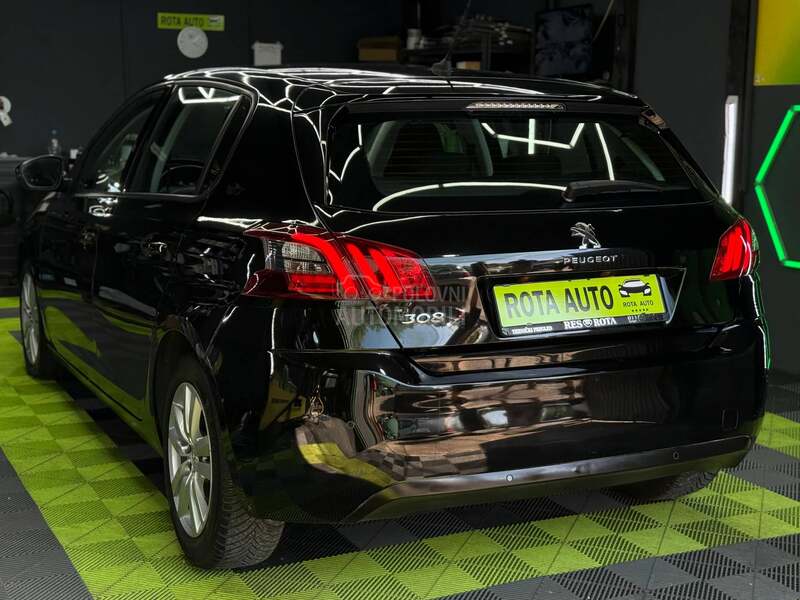 Peugeot 308 1.5HDI/Fabrič.Stanje
