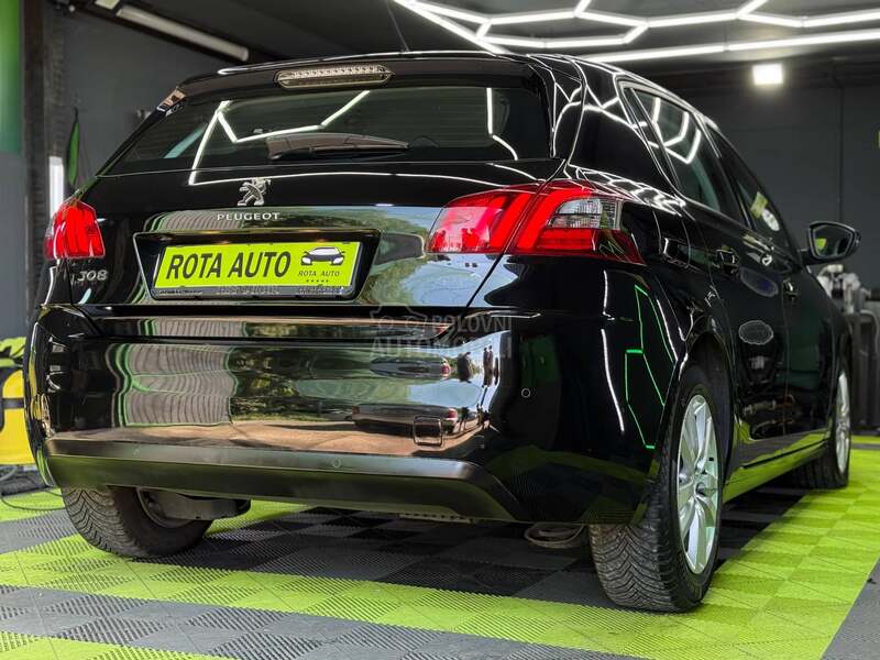 Peugeot 308 1.5HDI/Fabrič.Stanje