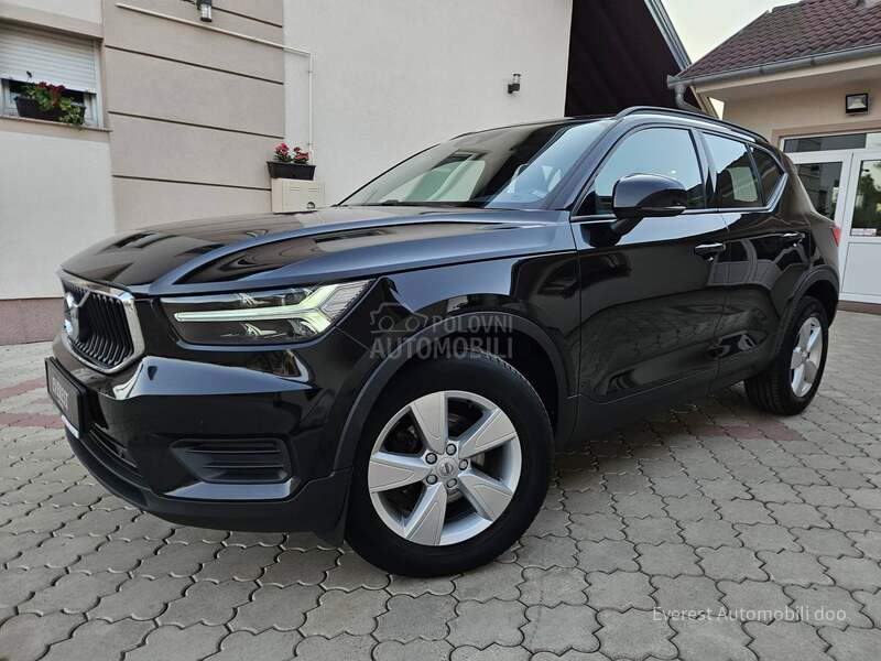 Volvo XC40 2.0 D3/Momentum