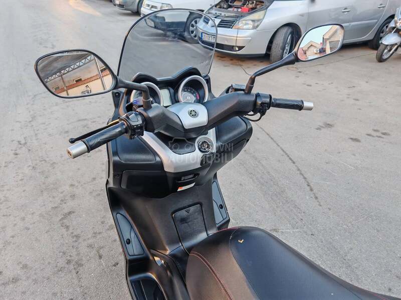 Yamaha x max 250