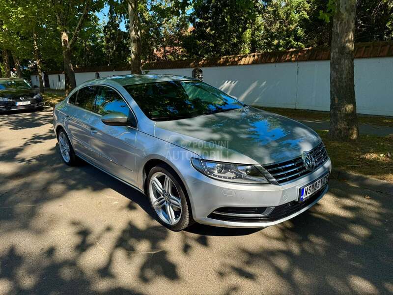 Volkswagen Passat CC 2.0 DSG