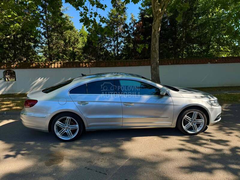 Volkswagen Passat CC 2.0 DSG
