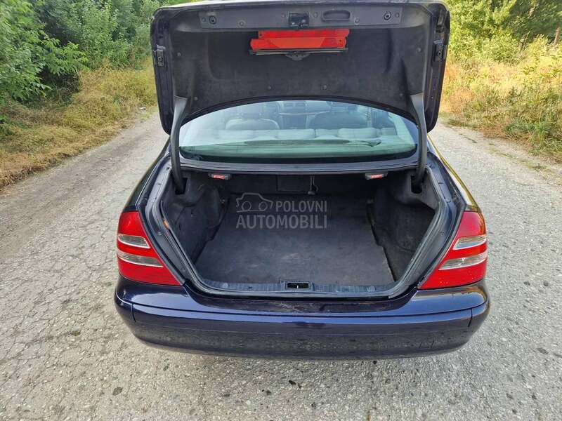 Mercedes Benz E 220 E 220 cdi