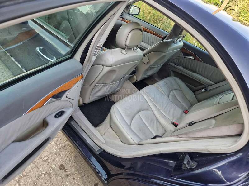 Mercedes Benz E 220 E 220 cdi
