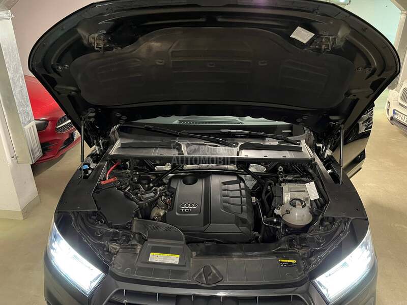 Audi Q5 S LINE 40TDI