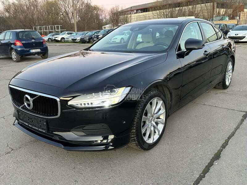 Volvo S90 2.0 D4 MOMENTUM