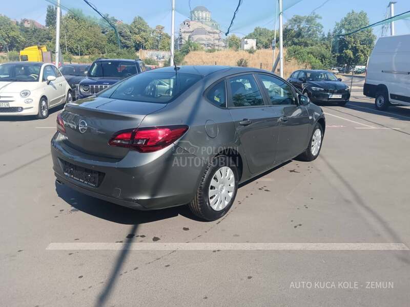 Opel Astra J 1.4 Turbo